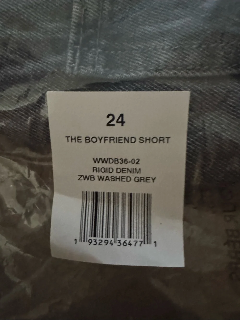 NWT WeWoreWhat Washed Grey Boyfriend Jean Shorts, Size 24 - Picture 6 of 8